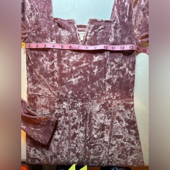 AéRopostale solid V-Wire fit and flare velvet dress size small - Picture 6 of 8
